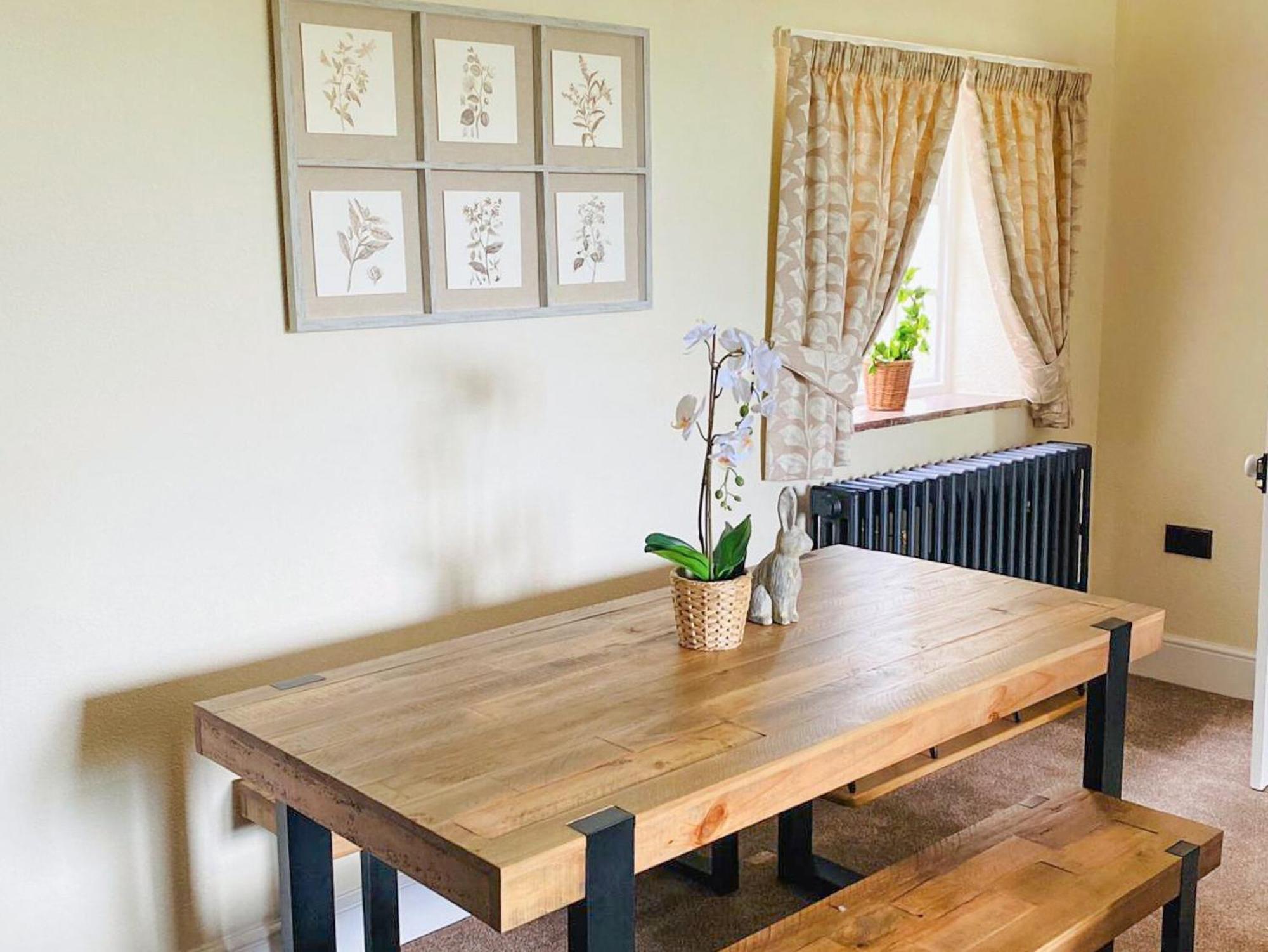 Heath View Villa Cheddleton Bagian luar foto
